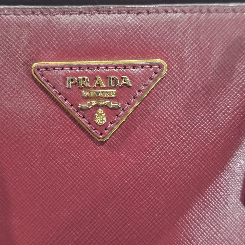 Prada GALLARIA burgandy Bag with COA - Picture 3 of 11